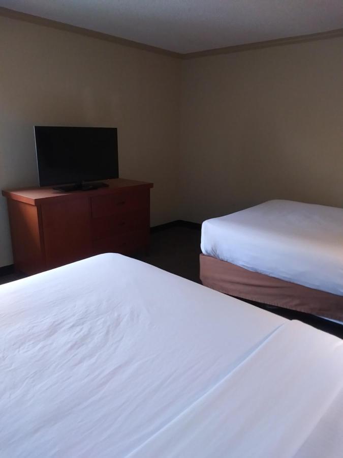 Travelodge By Wyndham Columbus State University Bagian luar foto